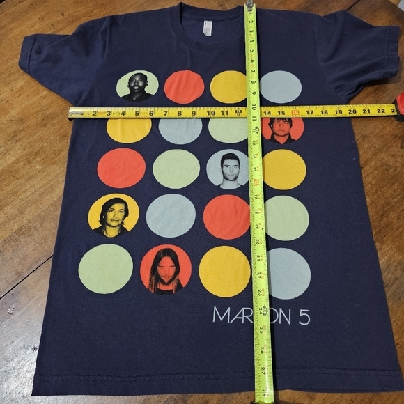 Maroon 5 North America Tour 2013 Short Sleeve Graphic TShirt Size M - Picture 8 of 8